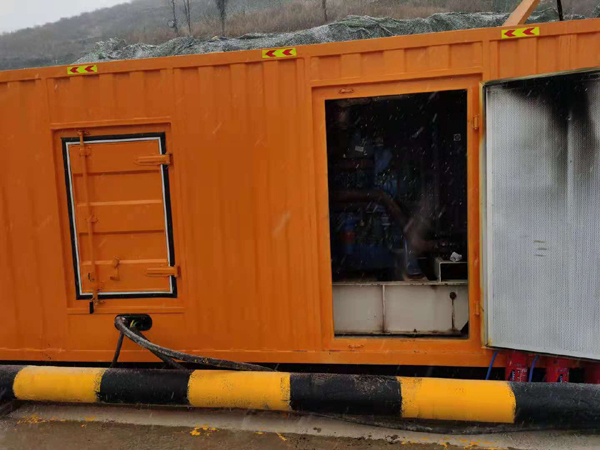 青秀发电机出租 柴油发电机组电压低报警怎么办？