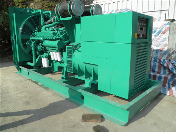 青秀发电车出租-柴油发电机组在使用的过程中应该做好哪些防护工作