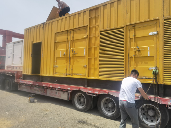 青秀除了负载情况和发动机维护，还有哪些因素会影响 200kw 柴油发电机的油耗？