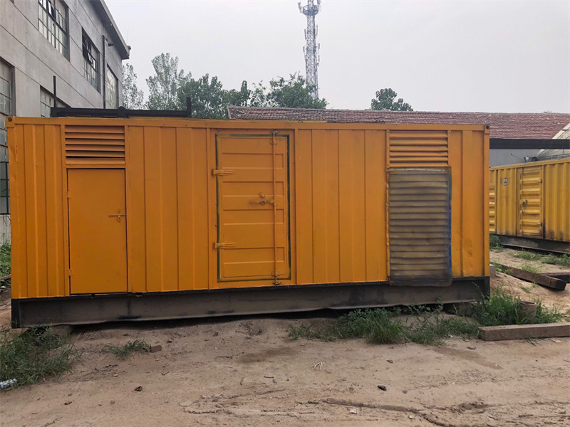 青秀柴油发电机如何判断新机油是否已经完全充满机油滤清器?