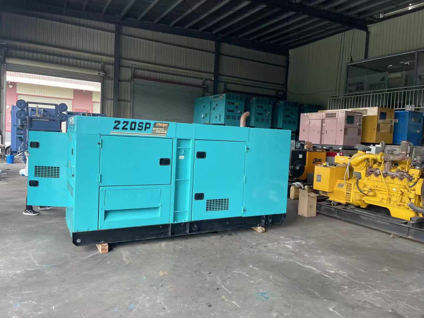 青秀800kW 柴油发电机的输出电流波动范围是多少？