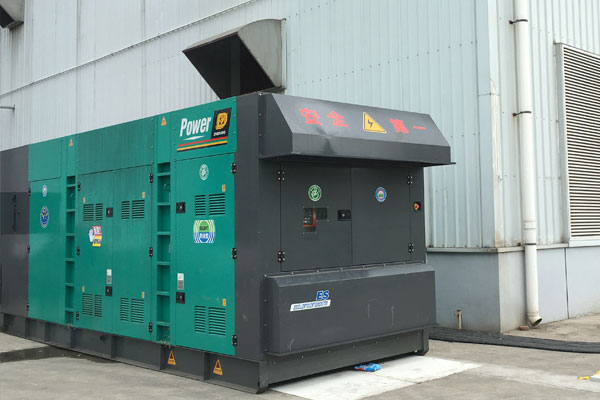 青秀燃油滤清器的更换流程是怎样的？