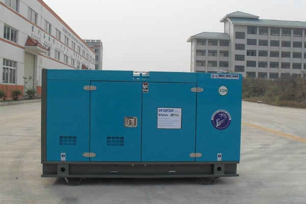 青秀发电机租赁发电机组的换季保养注意事项