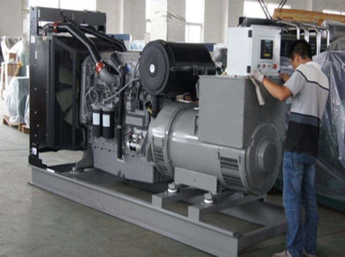 青秀柴油发电机组和储能设备配合使用的案例