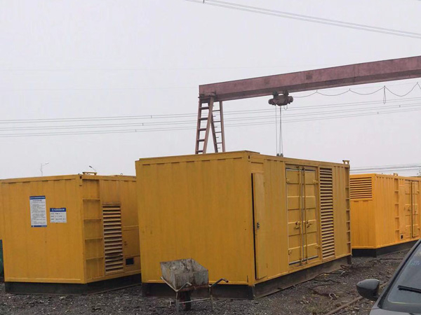 青秀100kw柴油发电机组每小时油耗？